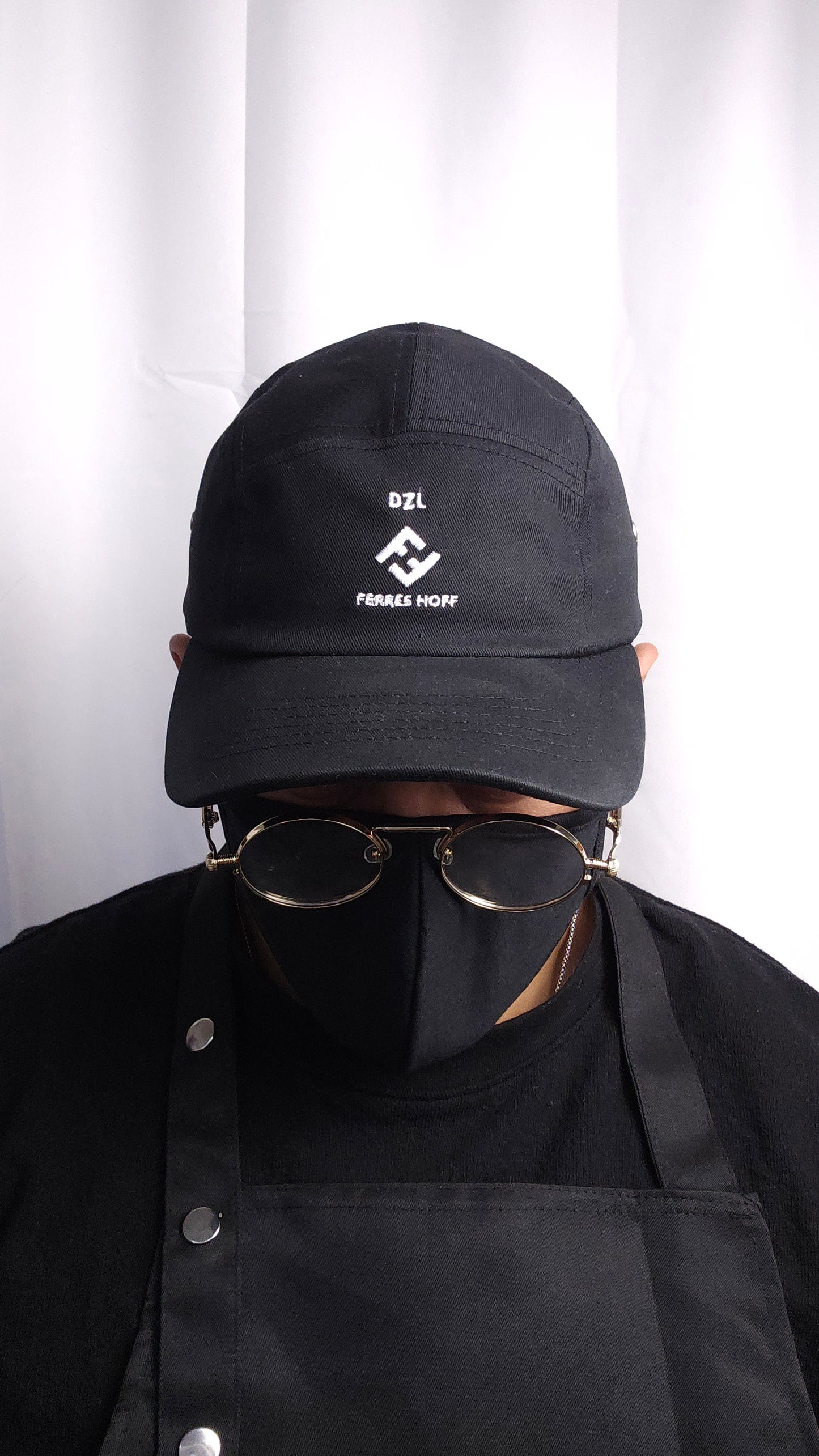 5 panel adjustable sports cap (Black)